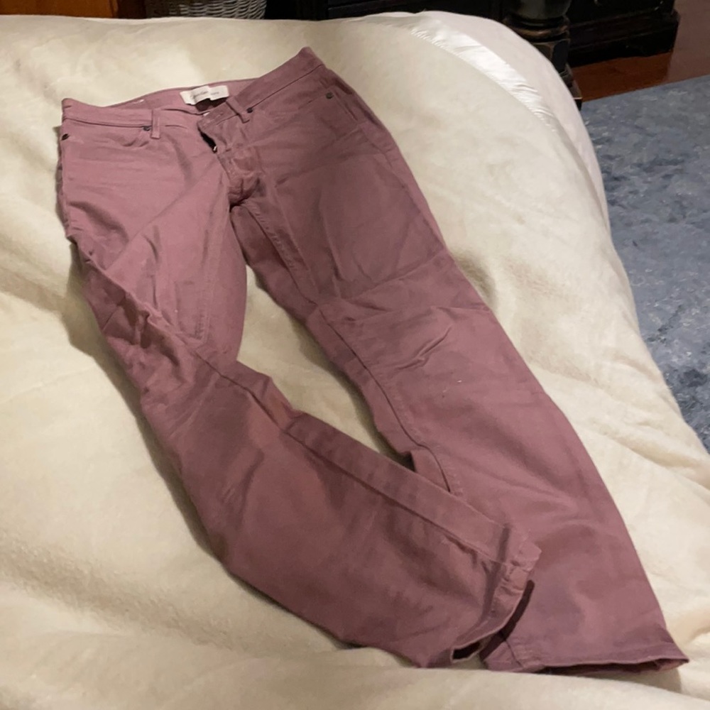 Calvin Klein 98% cotton beautiful Mauve colored pants. Worn once.